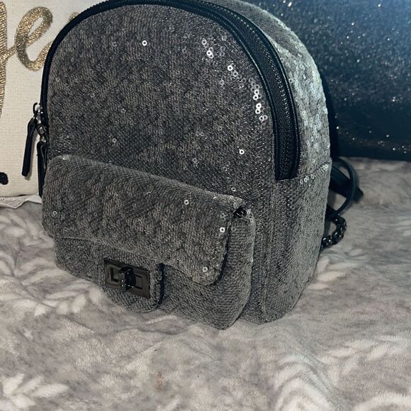 Bling y2k sequin covered chain strap mini bag/backpack nwot - Picture 3 of 8